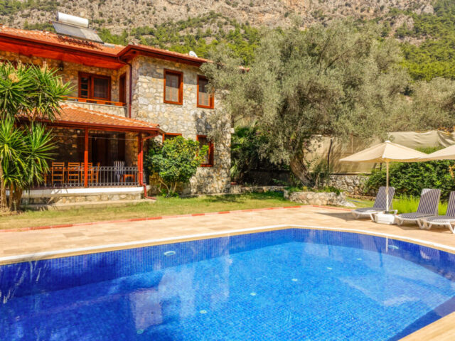 Luxury Villa Nurtan 60 Second Tour